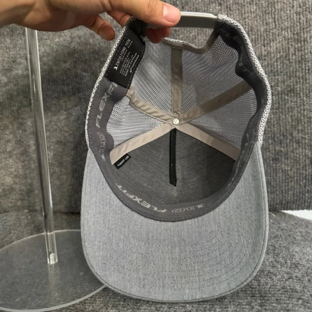 TravisMathew Mens Gray Striped Trucker Hat Flexfit 110 Snapback Golf Cap